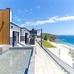 Seaside In With Garden And Pool View * Lloret de Mar