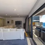 Seaside In With Garden And Pool View