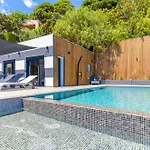 فيلة Seaside In With Garden And Pool View *
