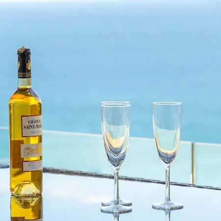 Seaside In With Garden And Pool View Lloret de Mar