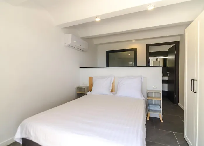 Seaside In With Garden And Pool View Lloret de Mar