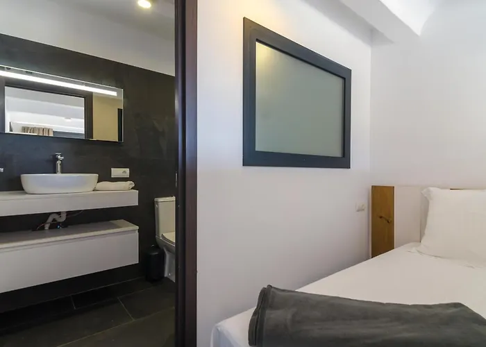 Seaside In With Garden And Pool View Willa *