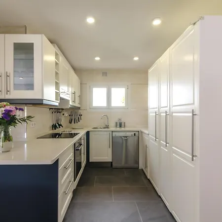 Seaside In With Garden And Pool View Lloret de Mar