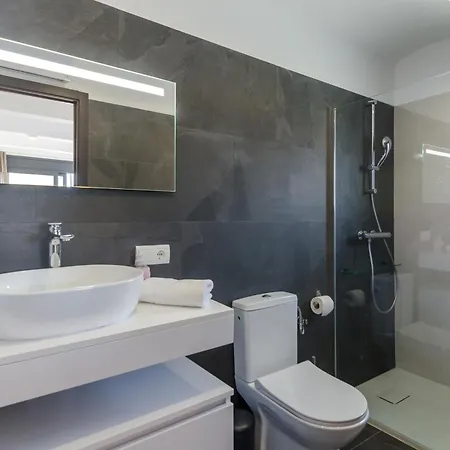 Seaside In With Garden And Pool View * Lloret de Mar