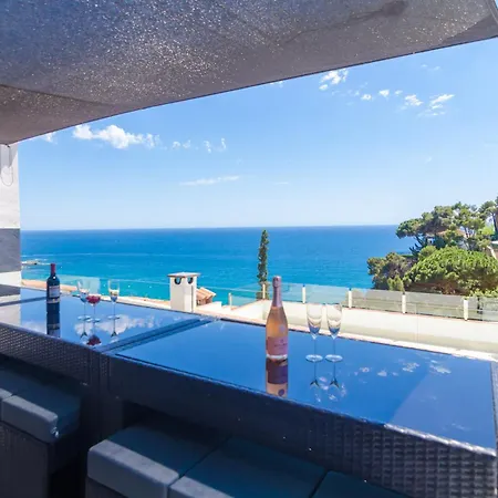 Seaside In With Garden And Pool View