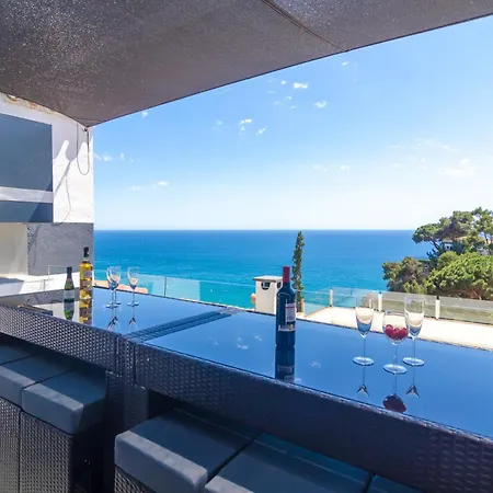 Villa Seaside In With Garden And Pool View *