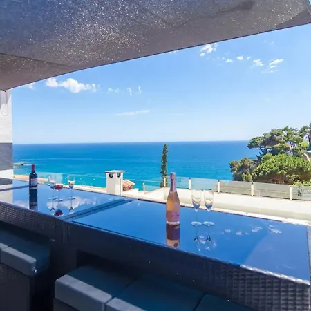 Seaside In With Garden And Pool View Villa Lloret de Mar