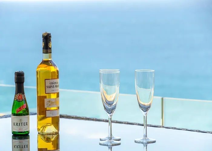 Seaside In With Garden And Pool View Lloret de Mar