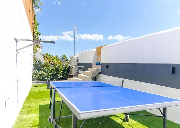 Villa Seaside In With Garden And Pool View *