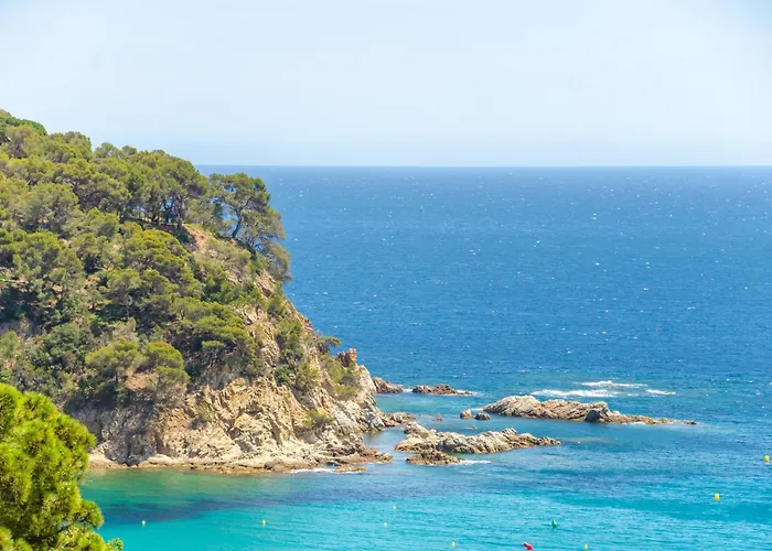 Seaside In With Garden And Pool View *