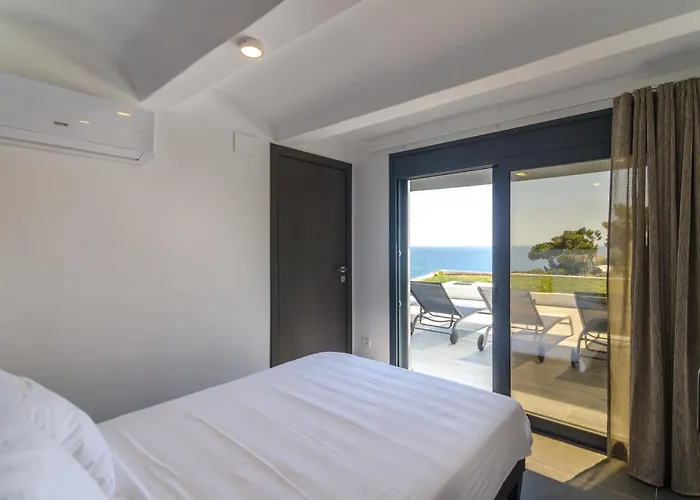 Seaside In With Garden And Pool View Villa