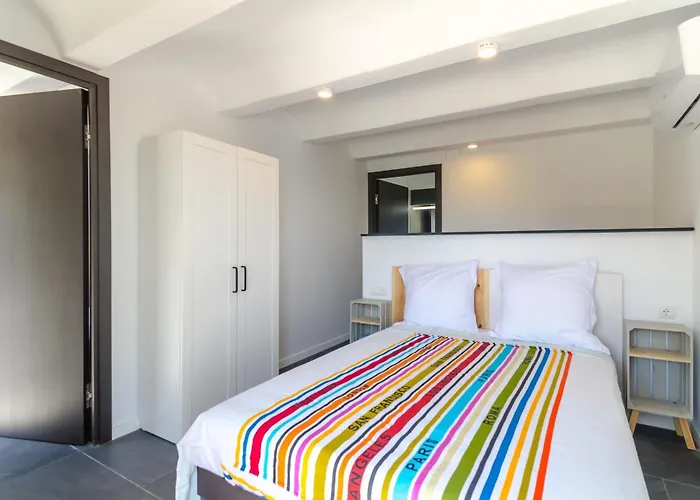 Seaside In With Garden And Pool View Villa Lloret de Mar