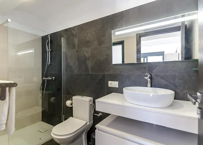 Seaside In With Garden And Pool View Villa *